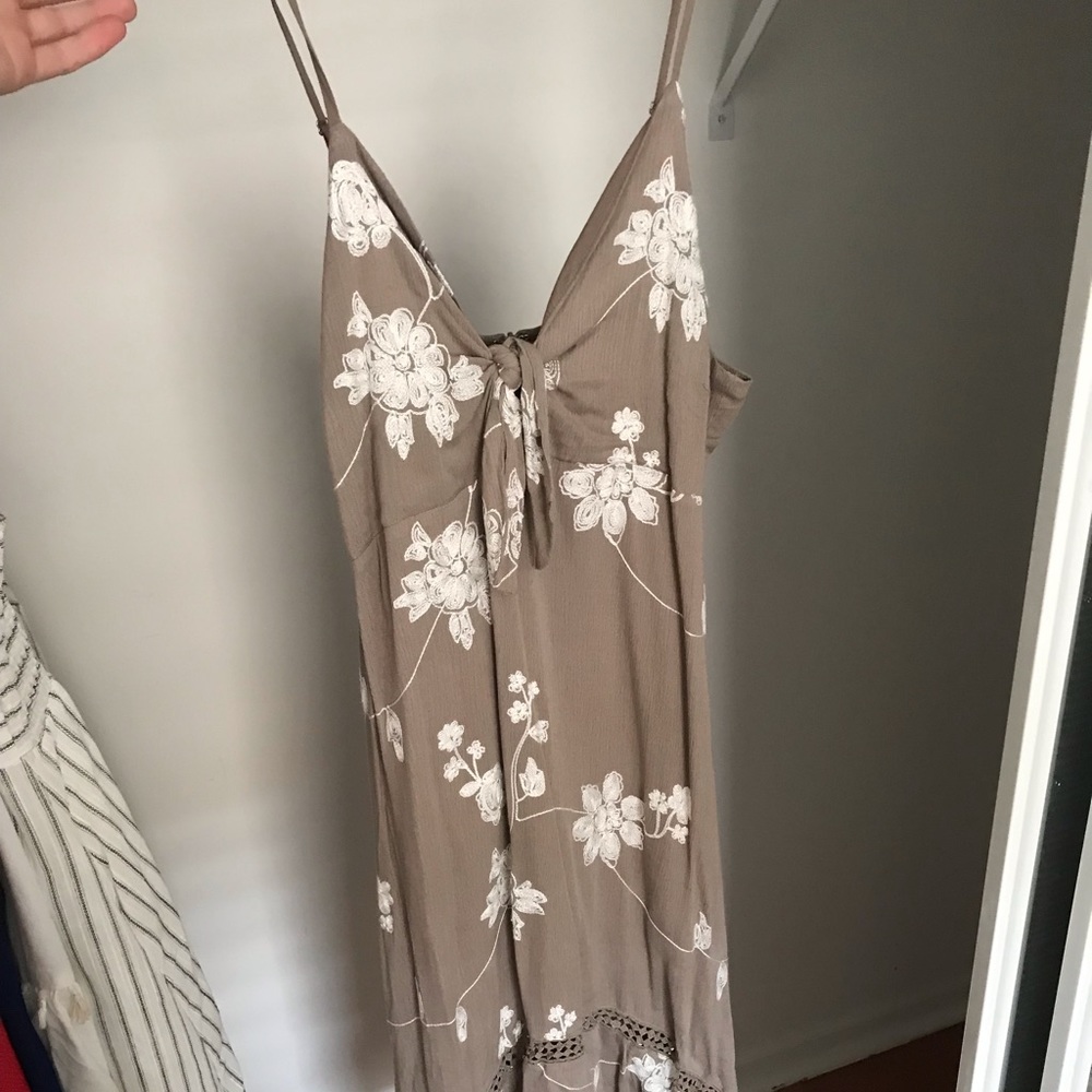 Taupe Midi Linen dress!